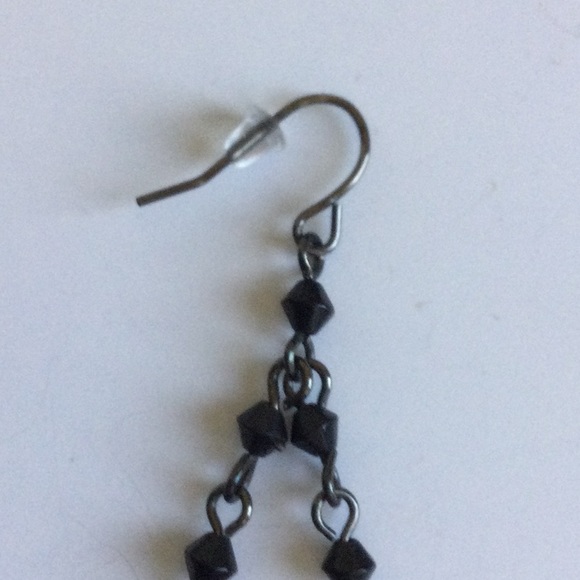 Elegant Chandelier Dangling Earrings - Picture 3 of 4